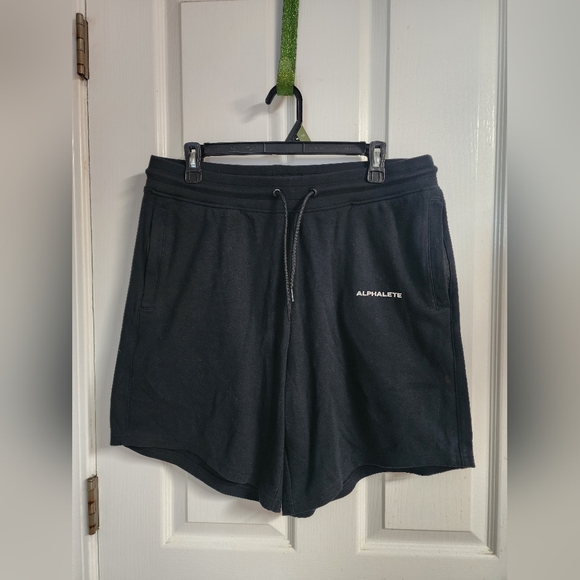 Alphalete Shorts - Picture 1 of 2